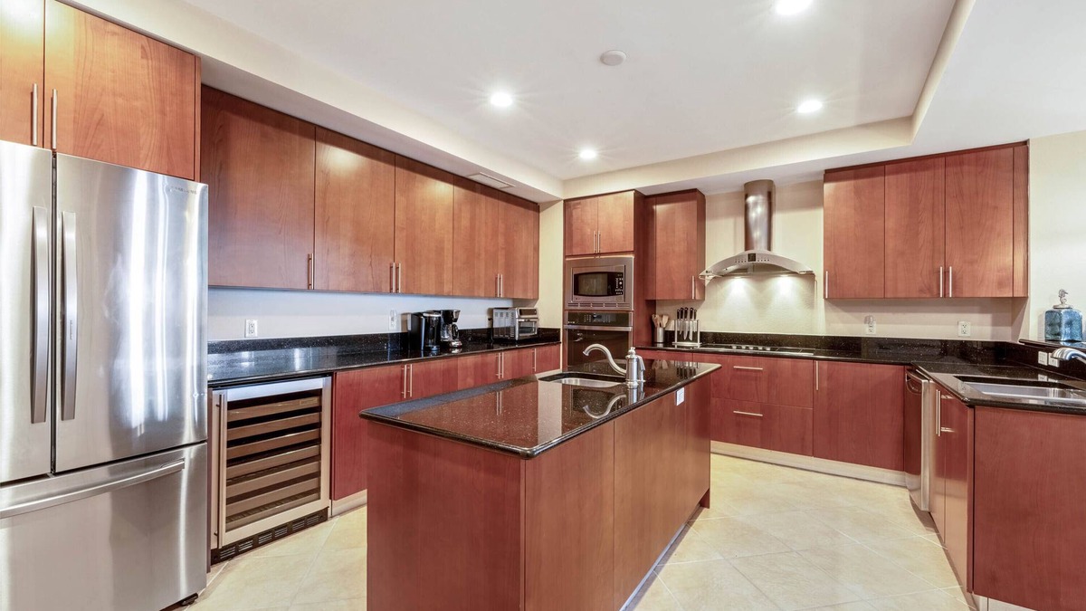 Daytona Beach Condo | LUXURY FAMILY CONDO ON THE BEACH