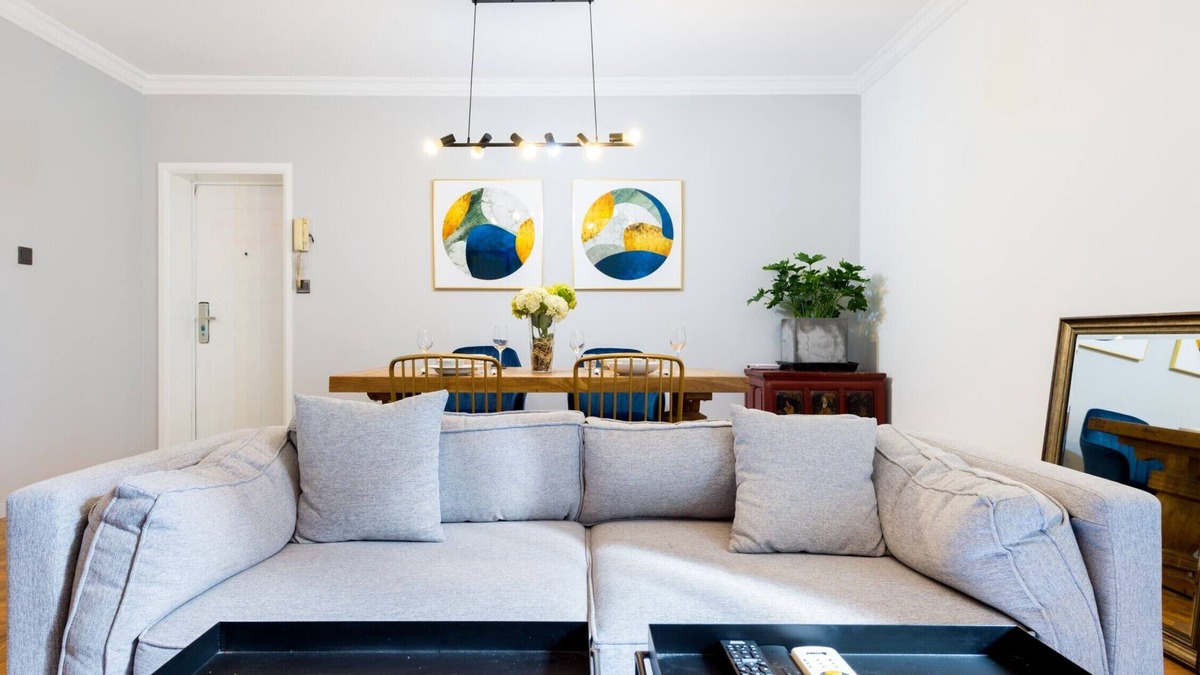 Shanghai Apartment | Luxury Family FCC Suite, Floor heating, Balcony, 3 mins to metro!