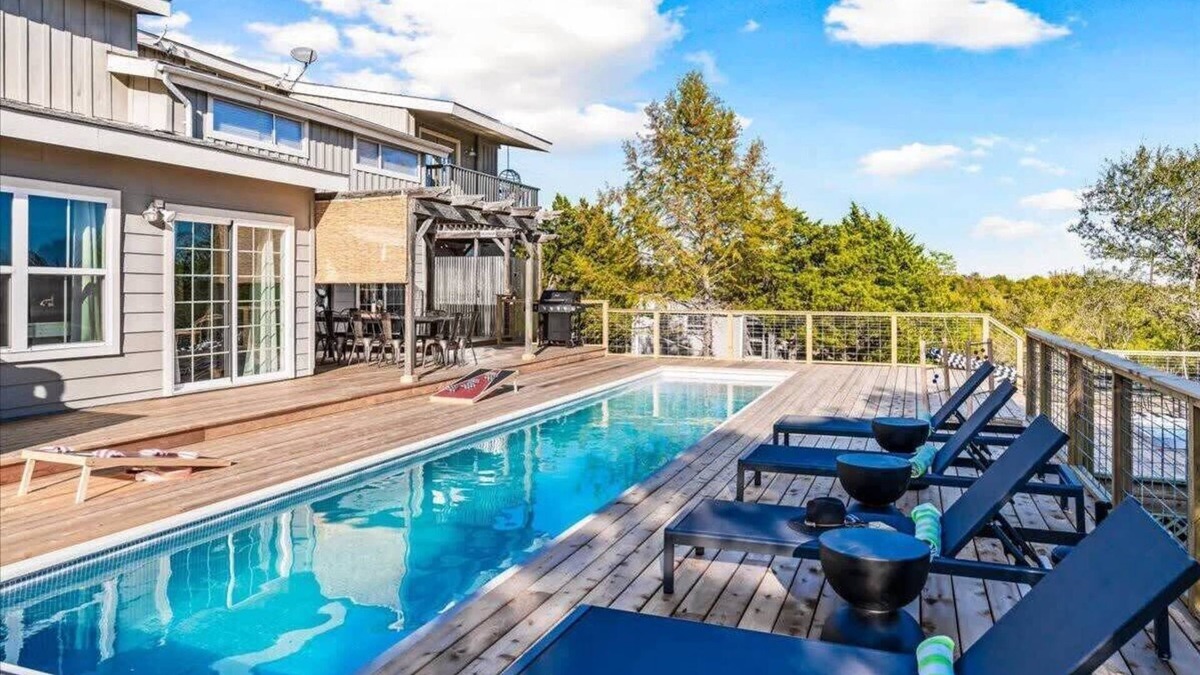 Manor House | Luxury Farmhouse Retreat | Pool Spa 5 Acres