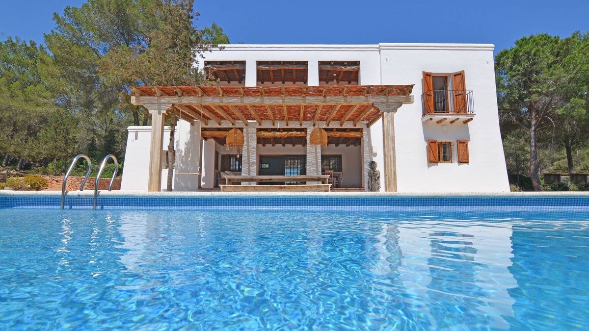 Santa Eulalia del Rio Villa | Luxury finca with heated pool in Santa Gertrudis