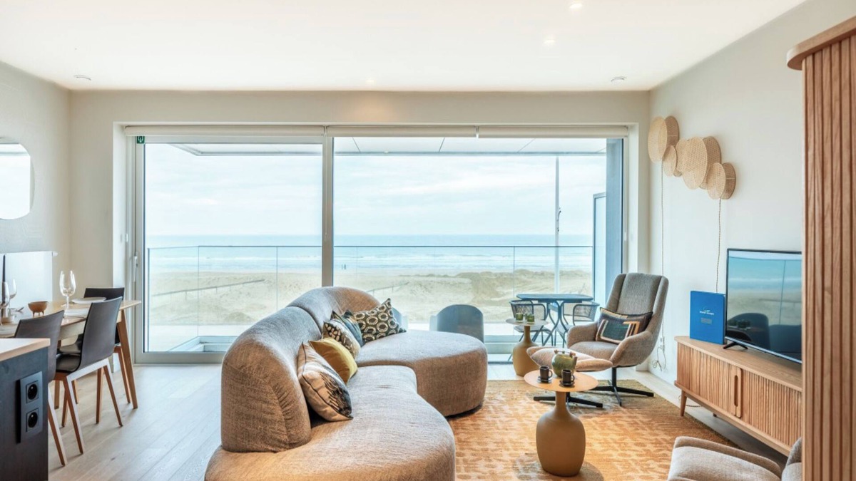 Sint-Idesbald Apartment | Luxury flat with stunning sea views