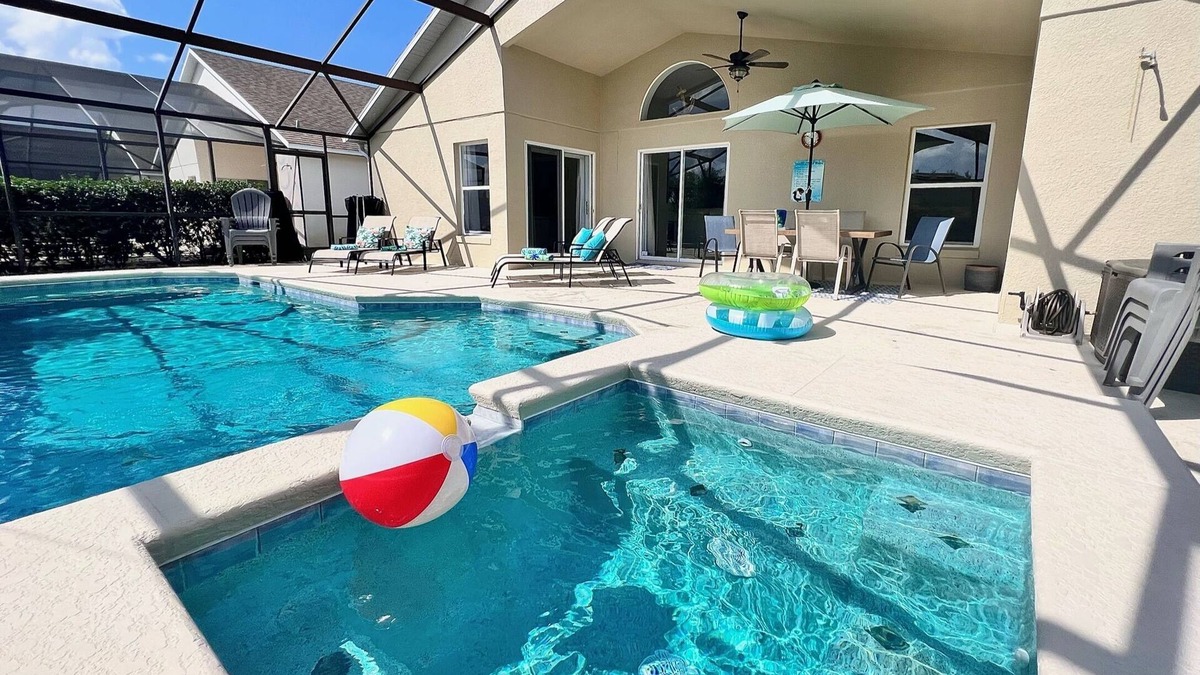 Highgate Park Villa | Luxury Florida villa close to Disney with SOUTH FACING private pool/spa