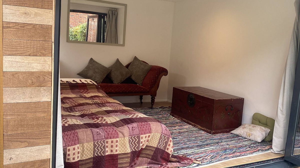 West Putney Cabin | Luxury Garden Cabin near River Thames and Richmond Park