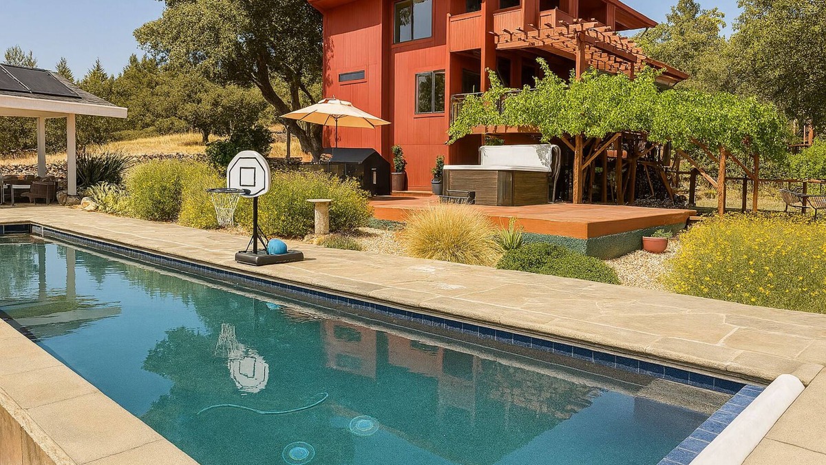 Glen Ellen House | Luxury Glen Ellen Retreat: Pool, Hot Tub, Bocce, Treehouse + Near Wineries
