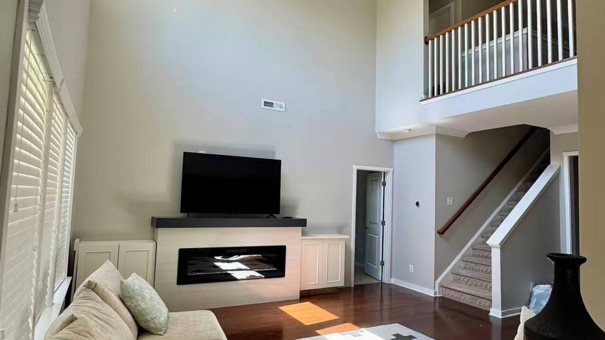 Monroe House | Luxury Golf Comm house w Pond, Pool & Tennis
