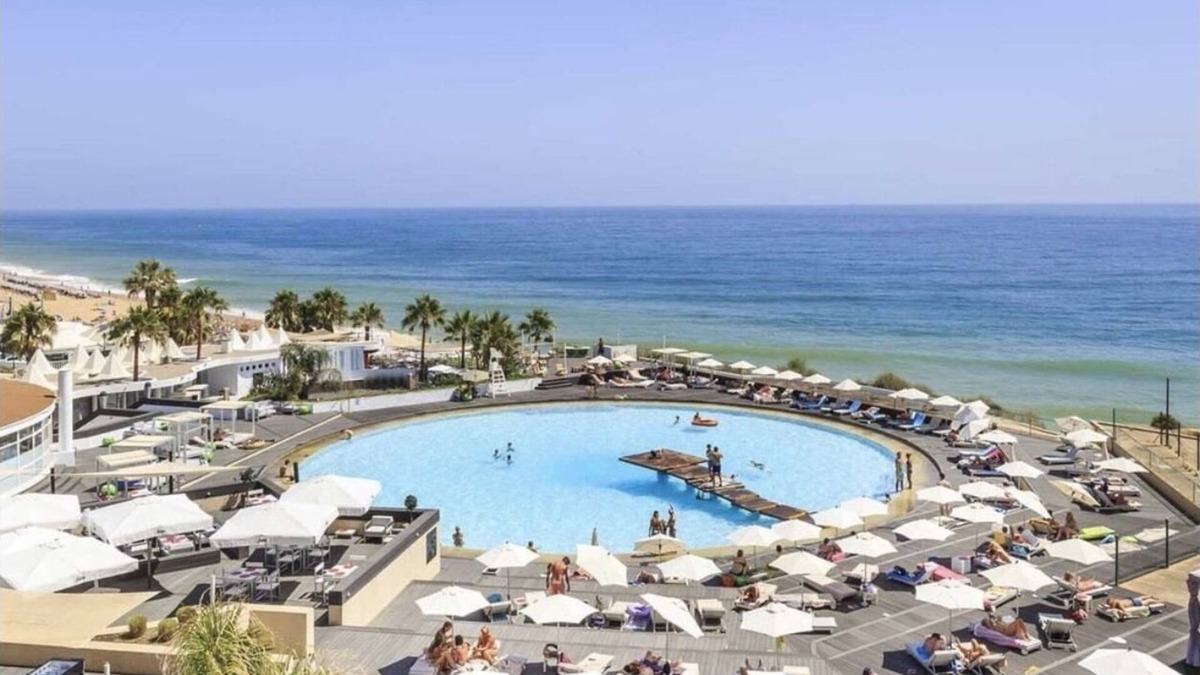 Vale do Lobo Apartment | Luxury ground floor 2 bedroom apartment with private terrace