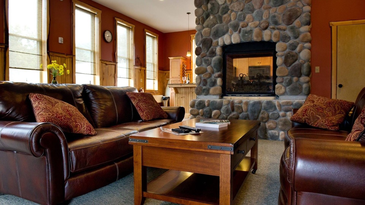 Chestertown Apartment | Luxury Group Rental sleeps 12-16