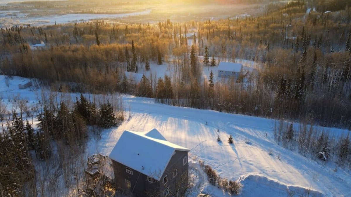 Fairbanks House | Luxury Hideaway/Stunning Vista View and Aurora