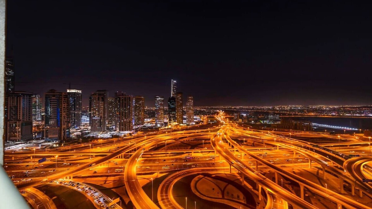 Jabal Ali 2 Apartment | Luxury High Floor Condo in Marinamw Rooftop Pool