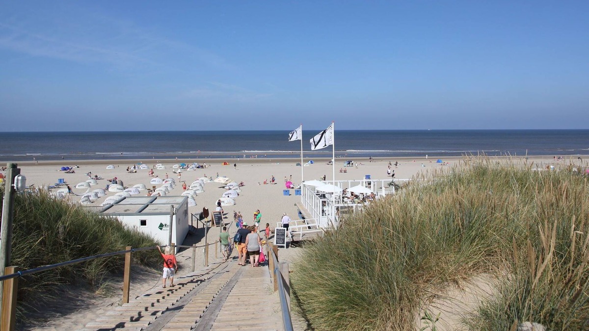 Egmond aan den Hoef House | Luxury Holiday Home in Egmond aan den Hoef with Garden