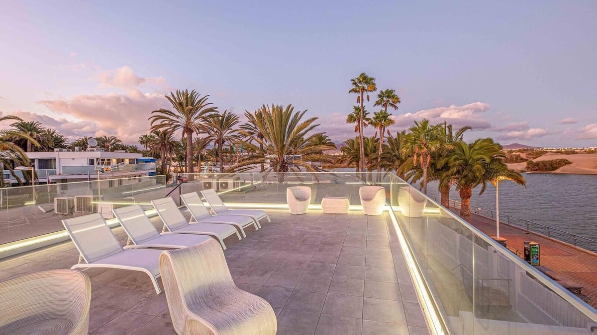 Meloneras House | Luxury Holiday Home Near the Beach with Sea Vew,Terrace, A/C & WiFi