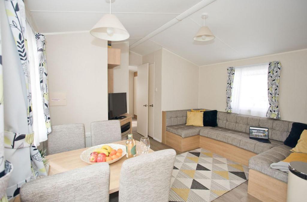 Ringwood Ski Chalet | Luxury holiday retreat set within Oakdene Forest - Park activities pass included free!