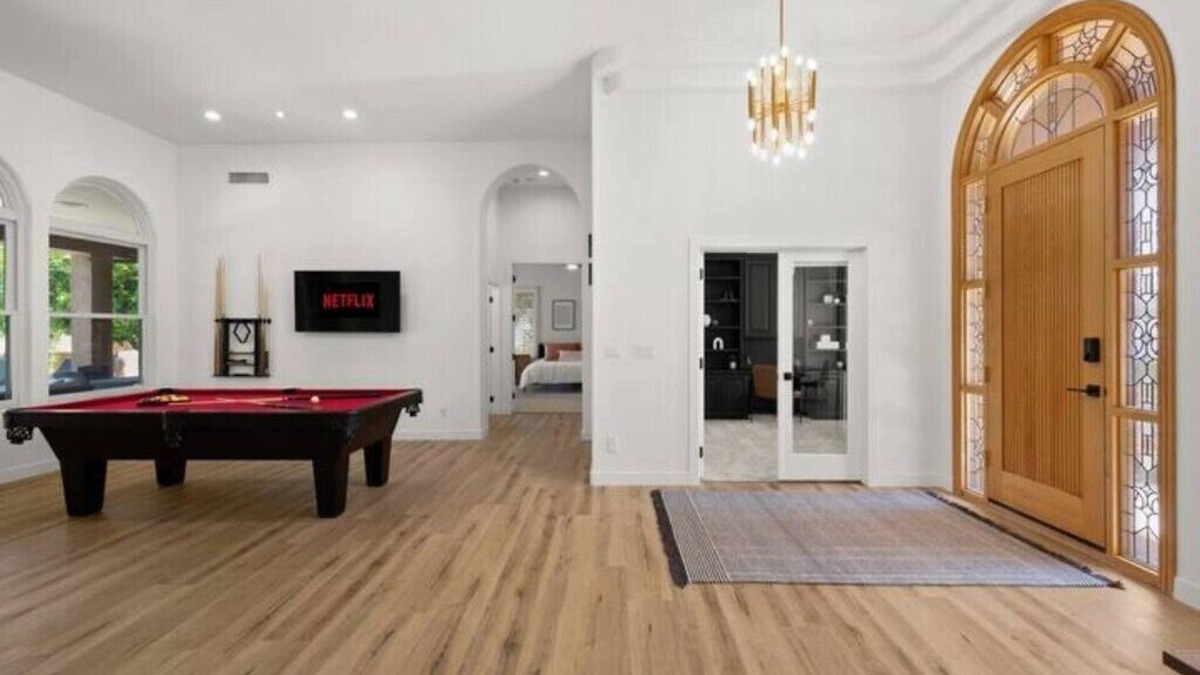 Mesa House | Luxury Home/Heated Pool/Theater/Putting Green AZnn