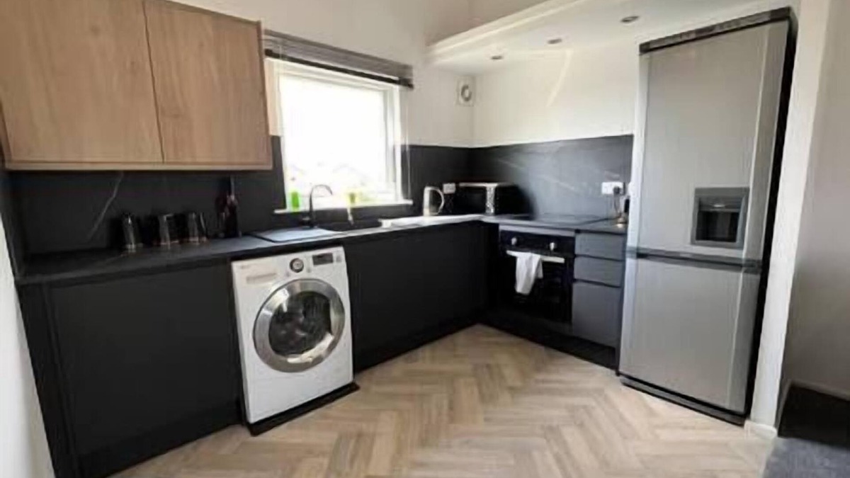 Rugby Apartment | Luxury home in rugby ready 4U