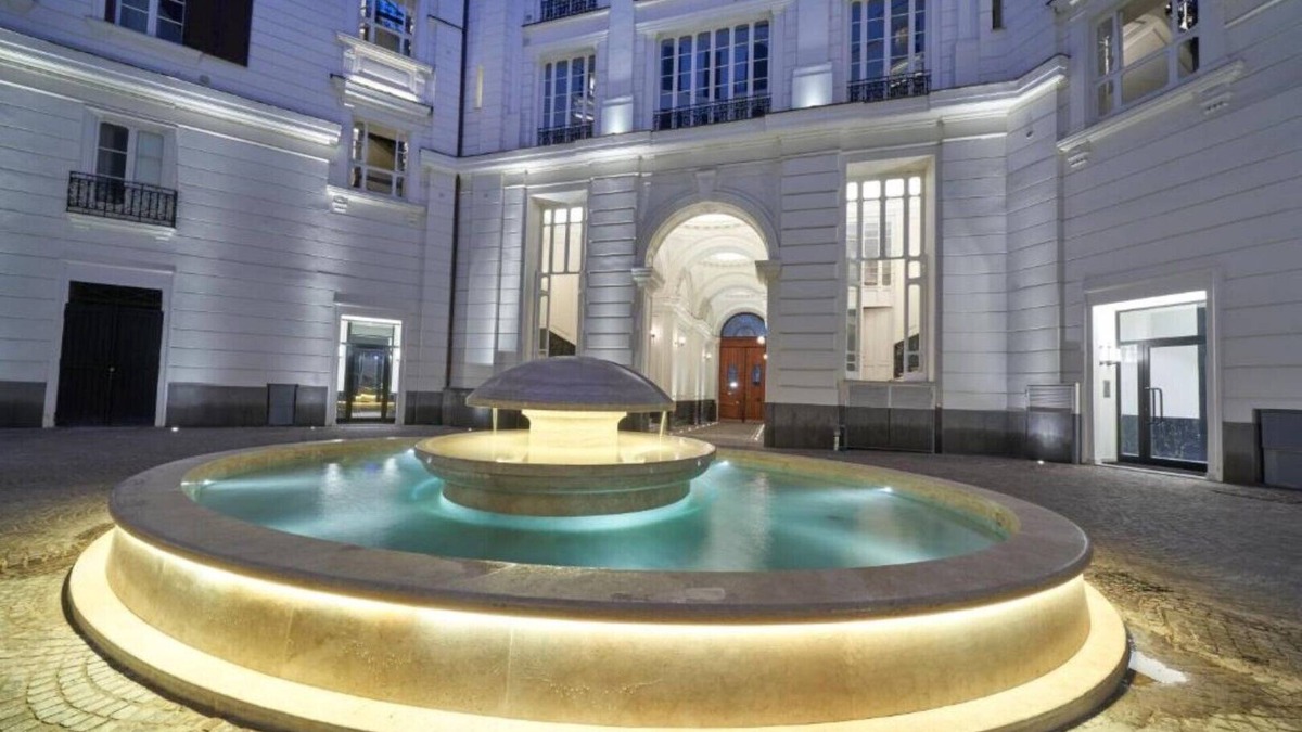 Naples City Centre Apartment | luxury home in the heart of Napoli historical district