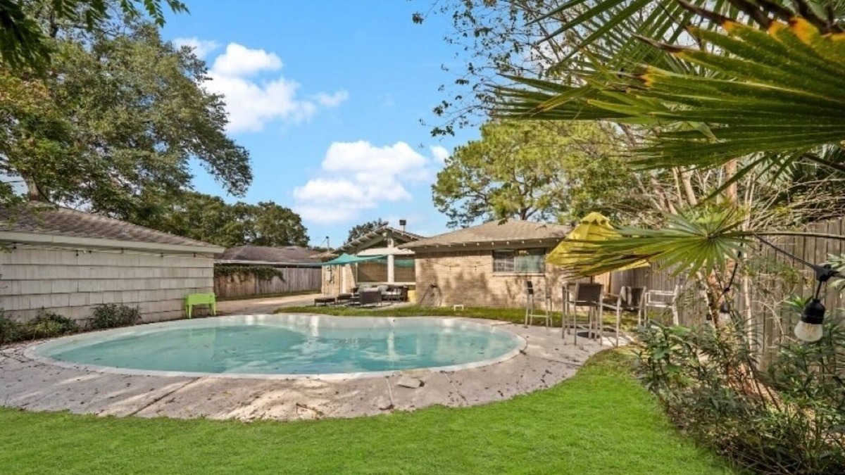 Westbury House | Luxury home