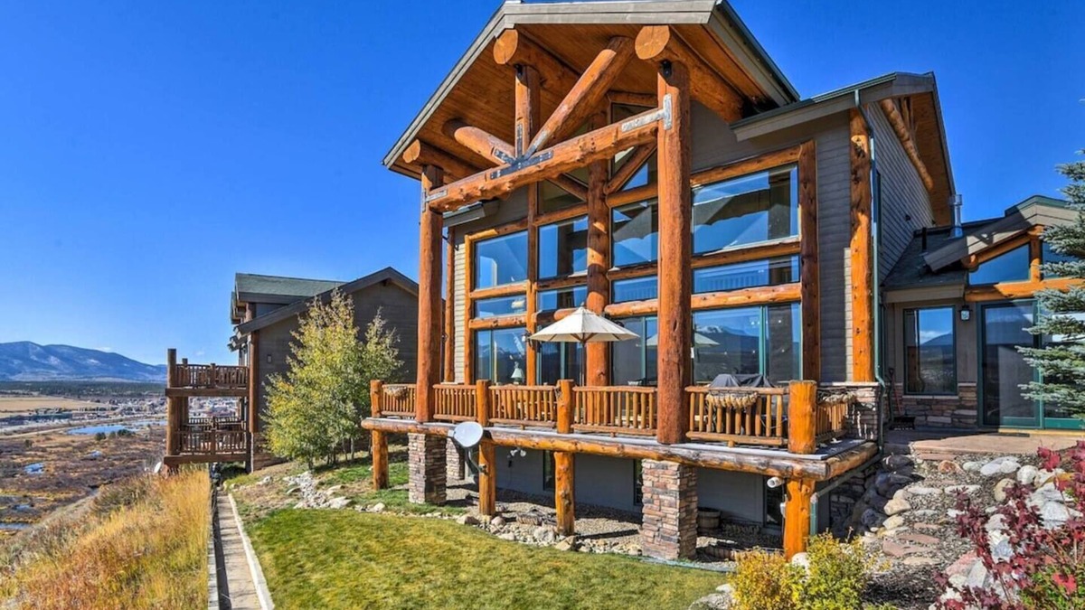 Fraser House | Luxury Home w/Hot Tub & Winter Park Ski Mtn Views!