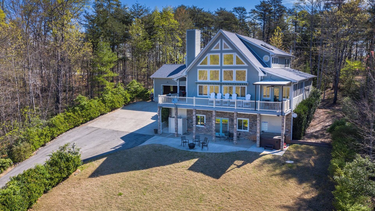 Sunset Cove House | Luxury Home with Amazing Lake and Mountain views, game room, hot tub!