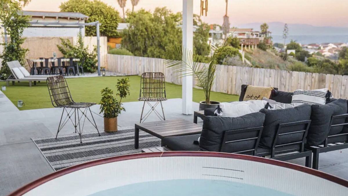 Bay Terraces House | Luxury home with beautiful views - 15 min from DT!