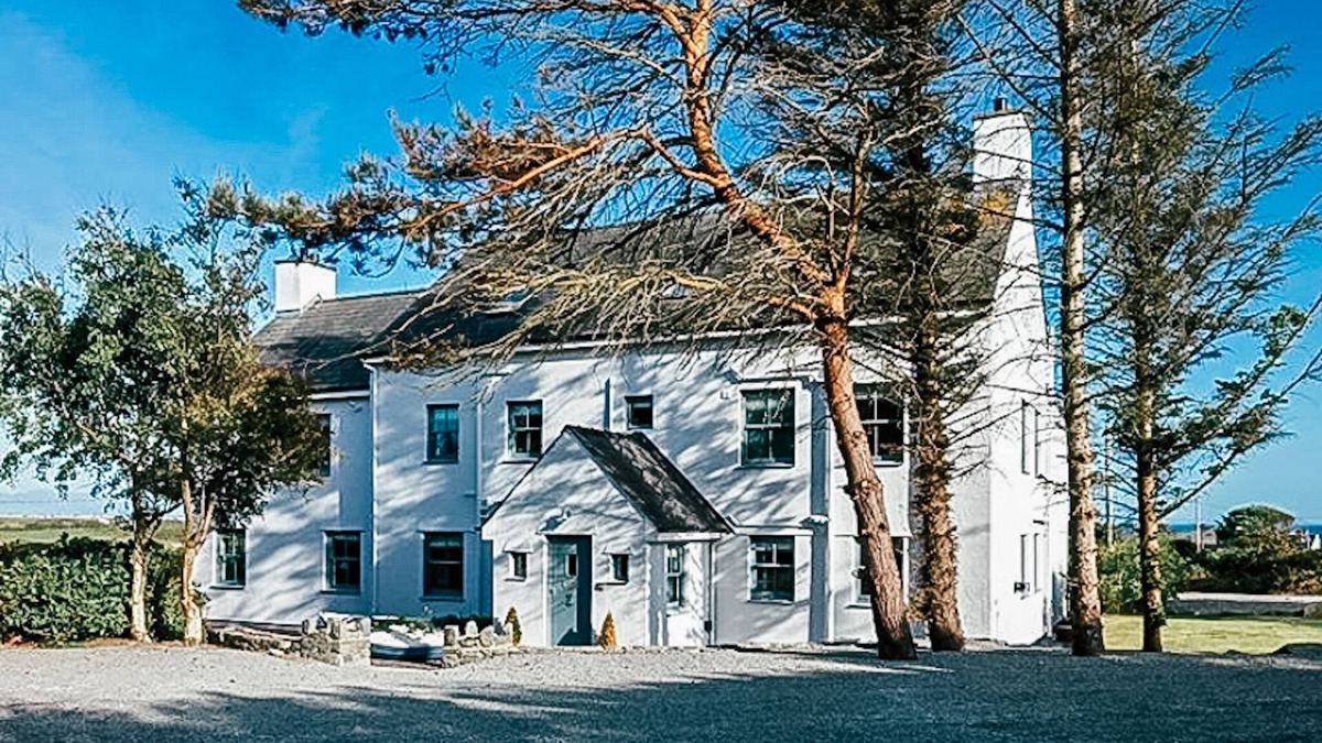 Rhoscolyn House | Luxury Homes Sleeping up to 30+2 guests