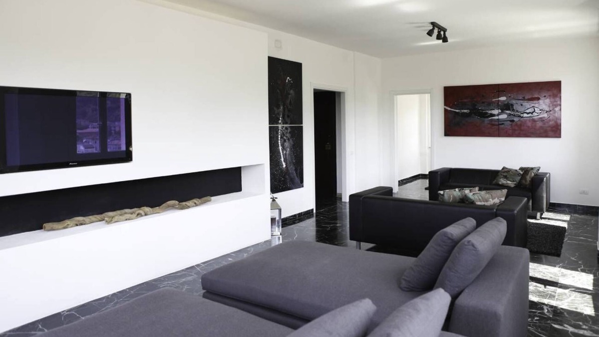 Carrara House | Luxury house in the center of Carrara overlooking the Marble and Sea Caves