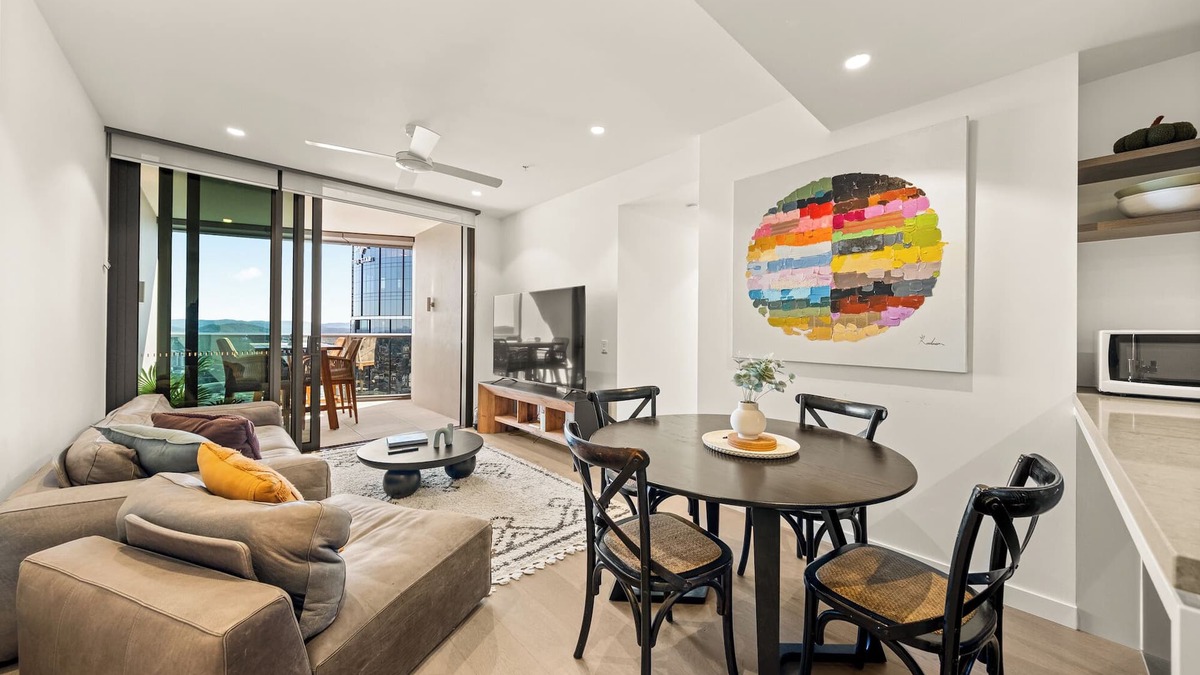 Brisbane Central Business District Apartment | Luxury in Queens Wharf with car park