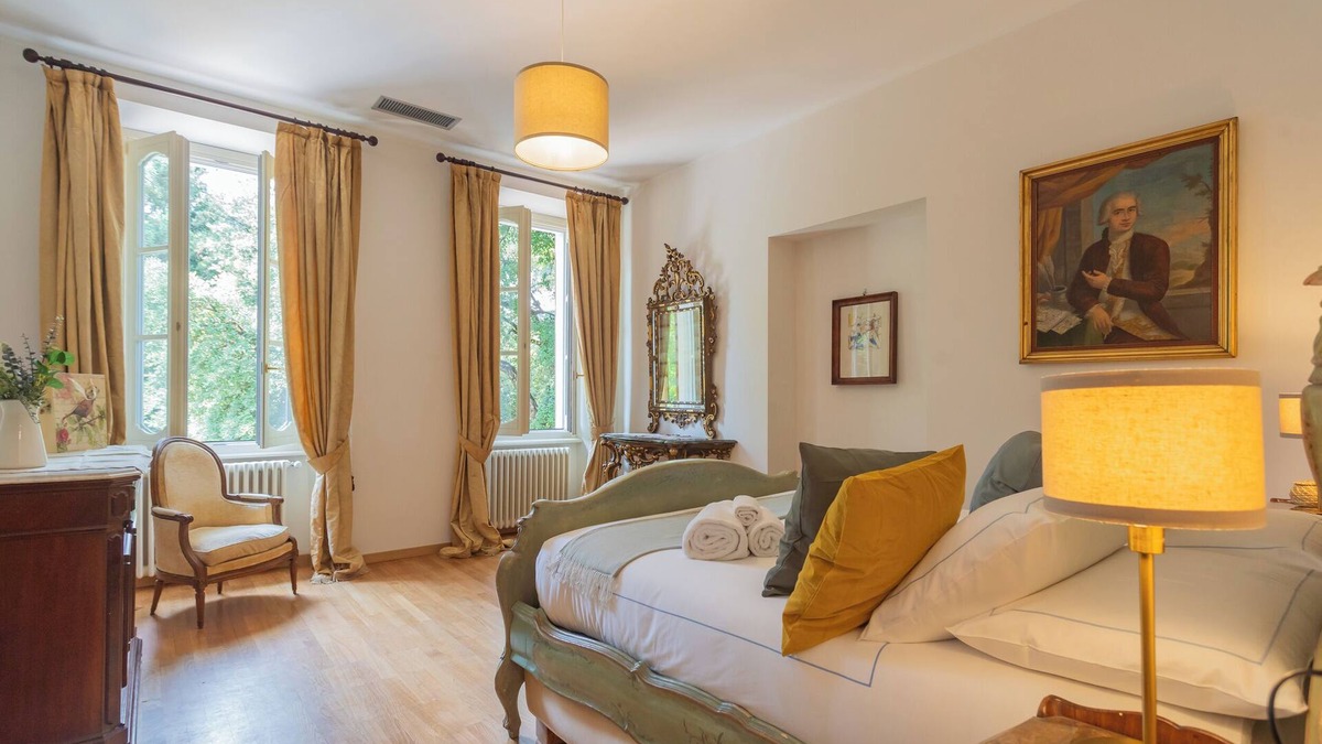 San Fermo della Battaglia Apartment | Luxury Apartments in Villa Cardinal Ciceri by Rent all Como
