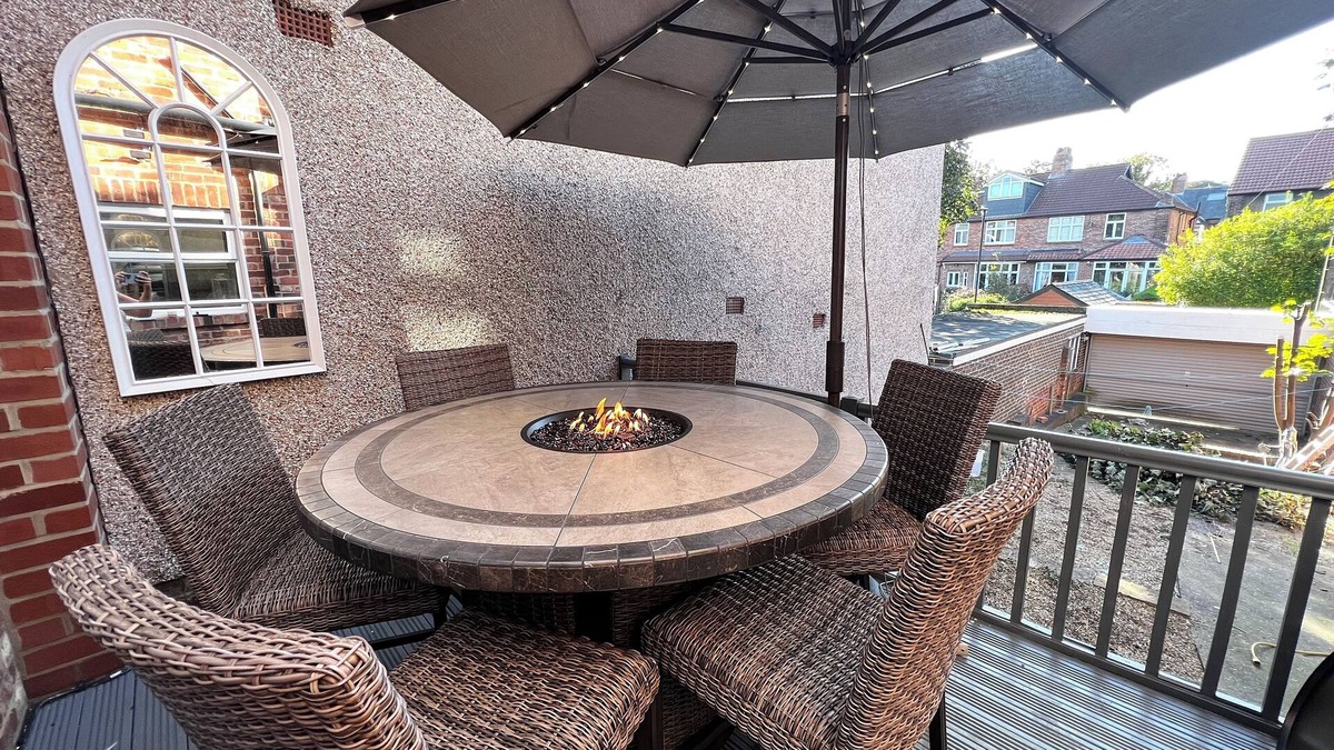 Newcastle-upon-Tyne Apartment | Luxury Jesmond flat with outdoor fire-pit, close to the dene and Newcastle city