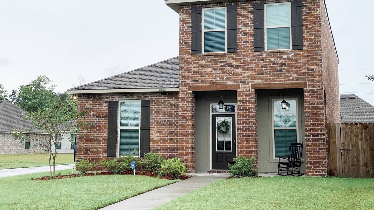 Broadmoor House | Luxury & Lagniappe in Baton Rouge! New construction and chic design.