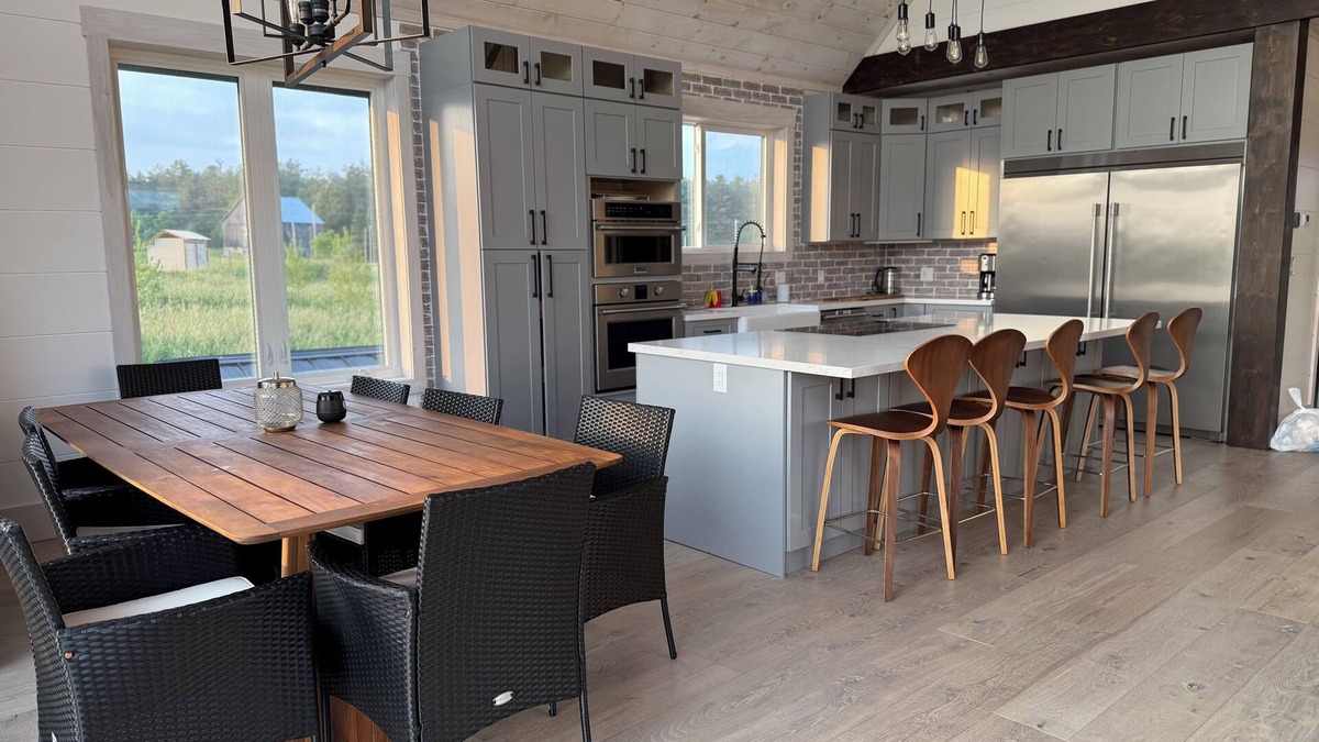 Gravenhurst House | luxury lakeside escape with sunsets, kayaks and fire pit