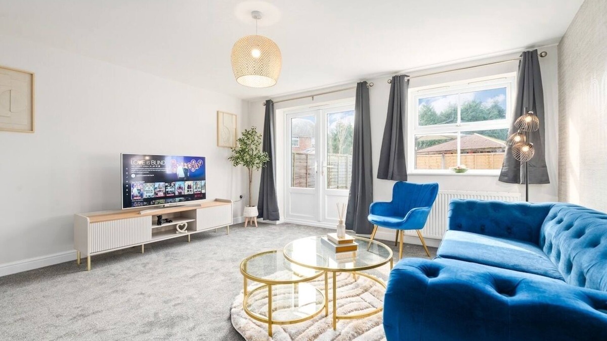Market Rasen House | Luxury large home | Parking | Garden | Sleeps 6
