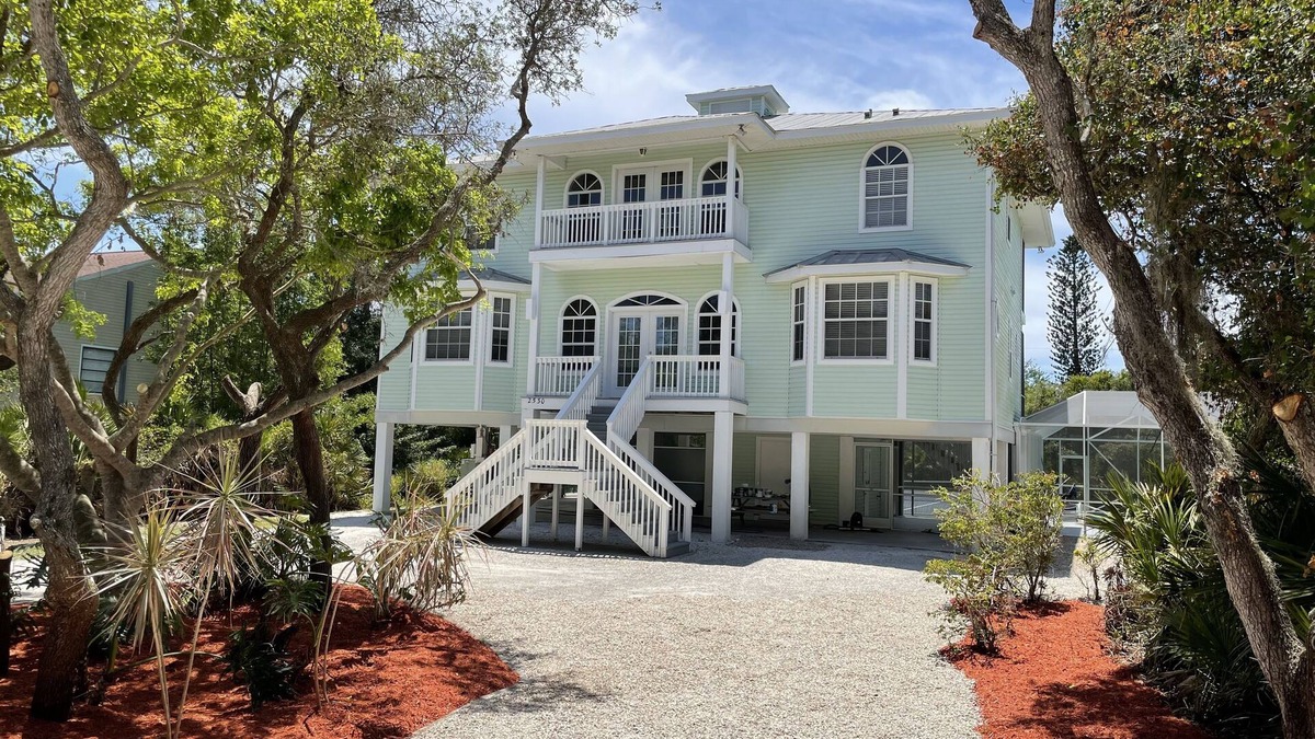 South Venice Villa | Luxury Lemon Bay 6 BR villa with pool & tennis court for 10 people