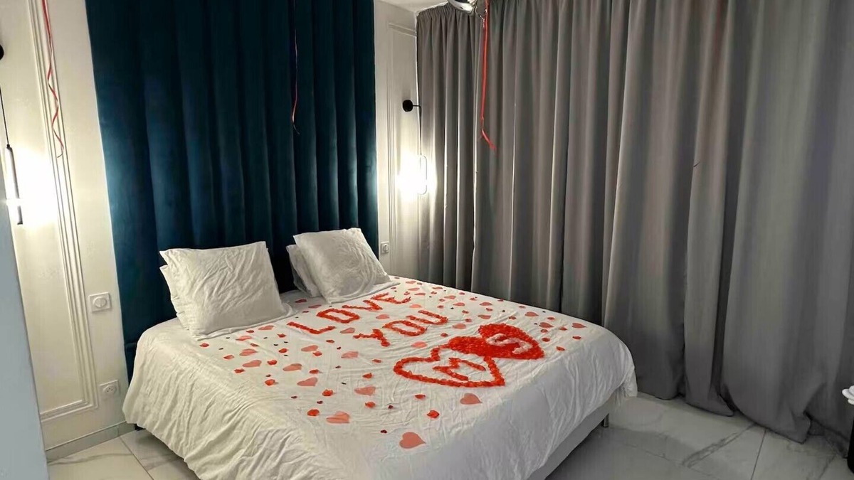 Martigues Apartment | Luxury Living Martigues - White Diamond Suite