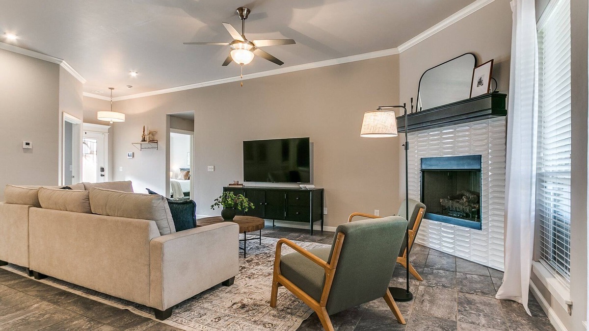 Edmond House | Luxury Living Without the Commitment