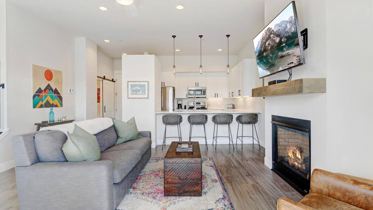Winter Park House | Luxury Loft 4 I Hot Tub I Great Views I Best Price I Discounted Attractions