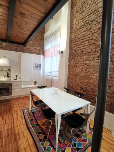 Chiesa Rossa Apartment | Luxury Loft 89