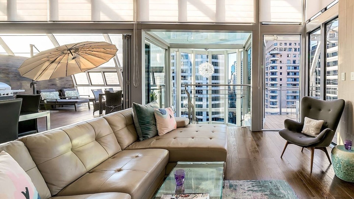 Darling Harbour Apartment | Luxury Loft in the CBD with Outdoor Living