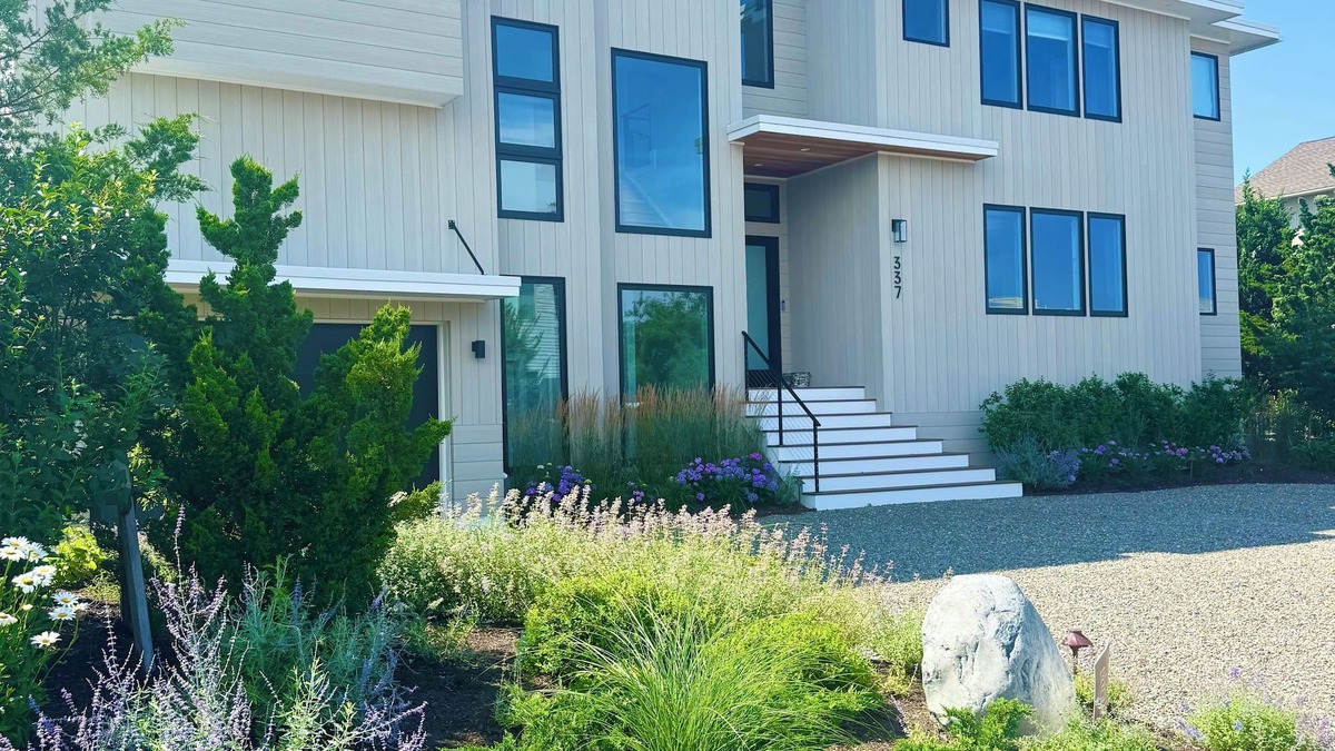 Loveladies House | Luxury Loveladies Lagoon front home, 6 bedrooms, 7 bathrooms, heated pool & more
