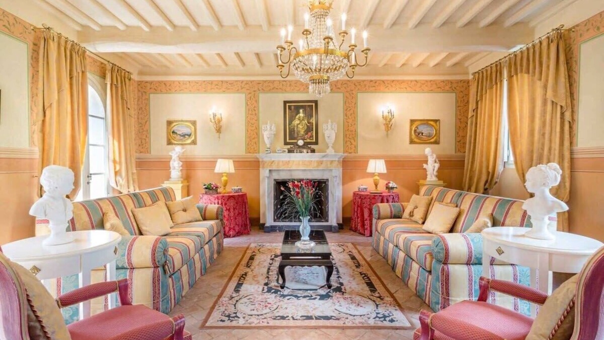 Vorno Apartment | Luxury Lucca villa Su