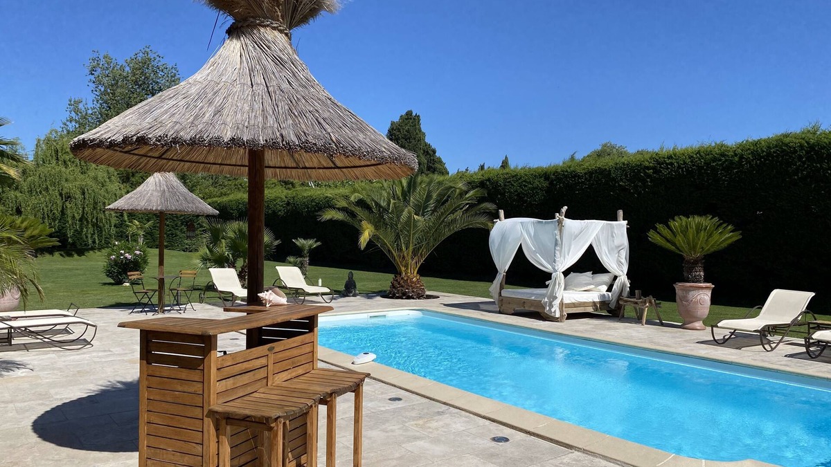 St.-Remy-de-Provence Other | Luxury Mas 5★ in St-Rémy - Heated pool, Spa, Poolhouse - MAS CHANTE-MERLE