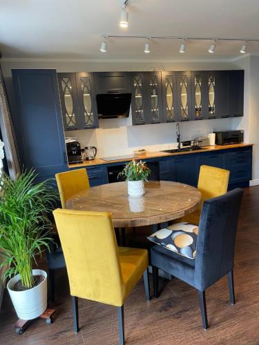 Fabryczna Apartment | Luxury Maślice Apartment