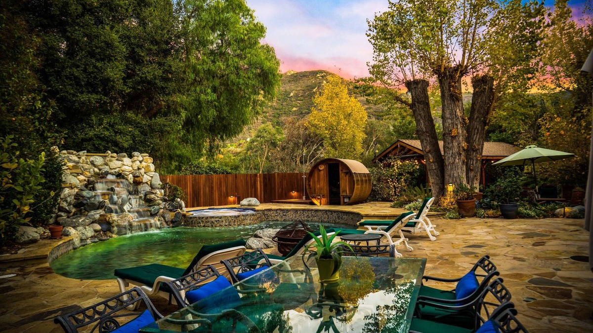 Calabasas Villa | Luxury Malibu Cottage, Heated Pool, Sauna, Gym