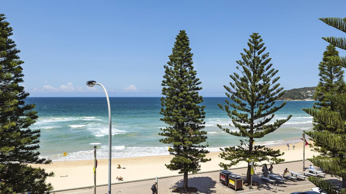 Manly Apartment | Luxury Manly Beachfront Apartment 3bdrs/2 bathrooms