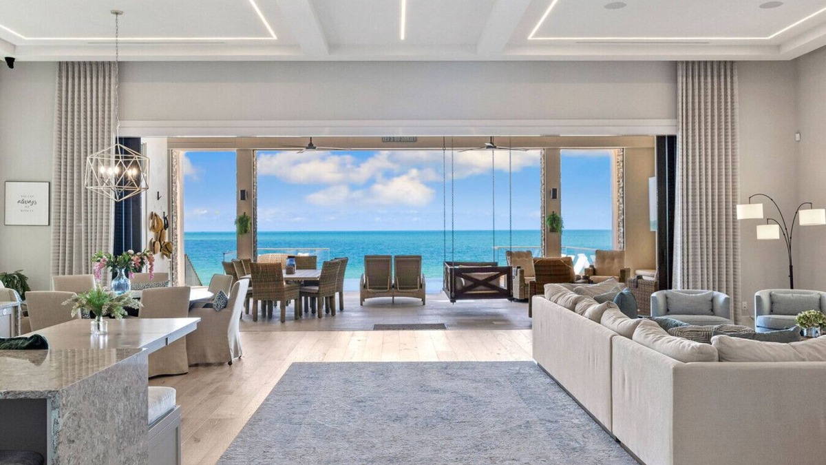 Bonita Springs Apartment | Luxury Mansion w/Theater, Game Room & Pool - Directly on Beach