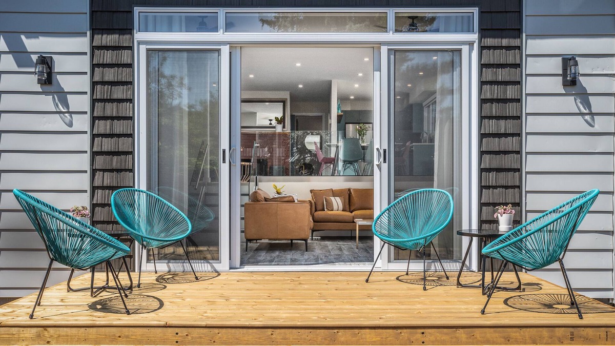 Bloomfield House | Luxury mid-century modern gem!