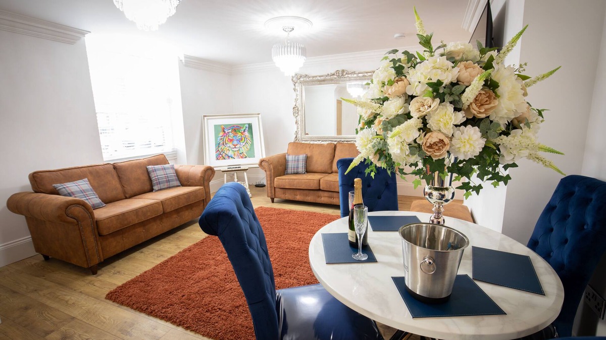 Yarm Apartment | Luxury modern apartment on Yarm High Street - perfect for couples!