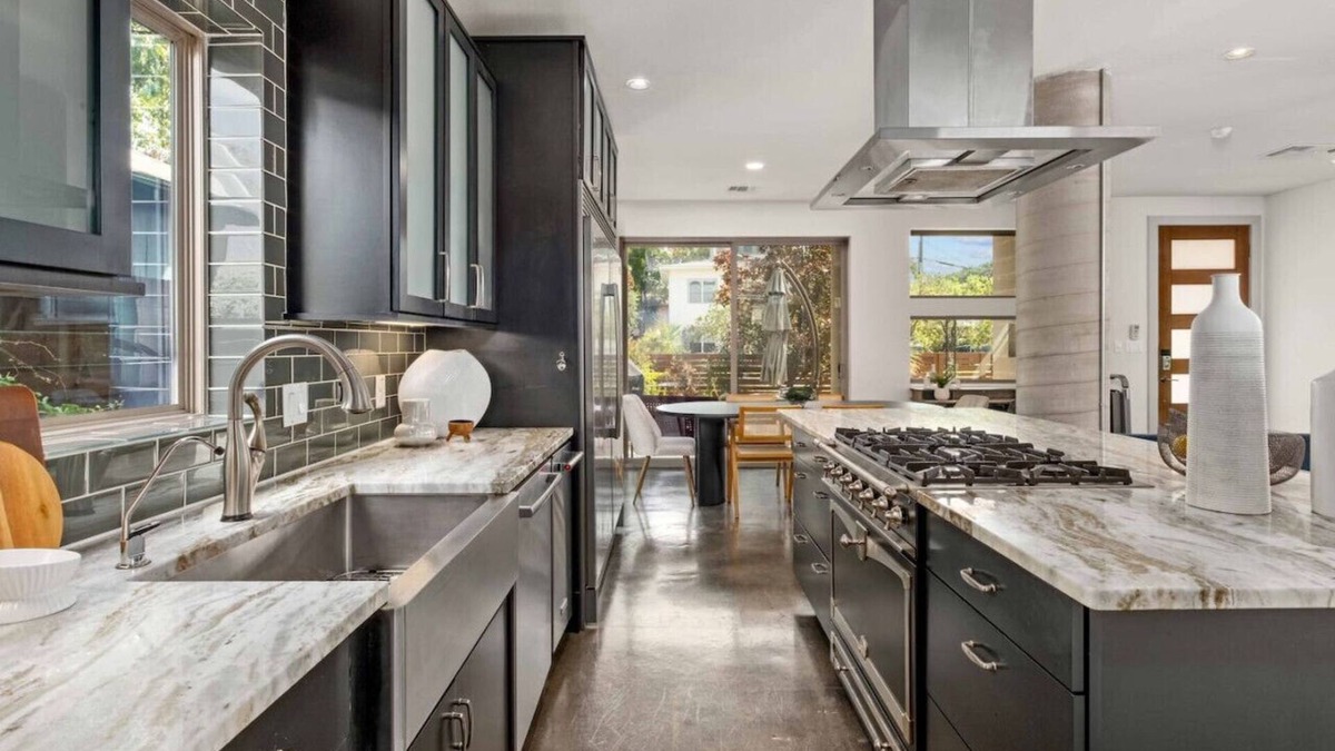 Swede Hill House | Luxury Modern Home in Hip East Austin!
