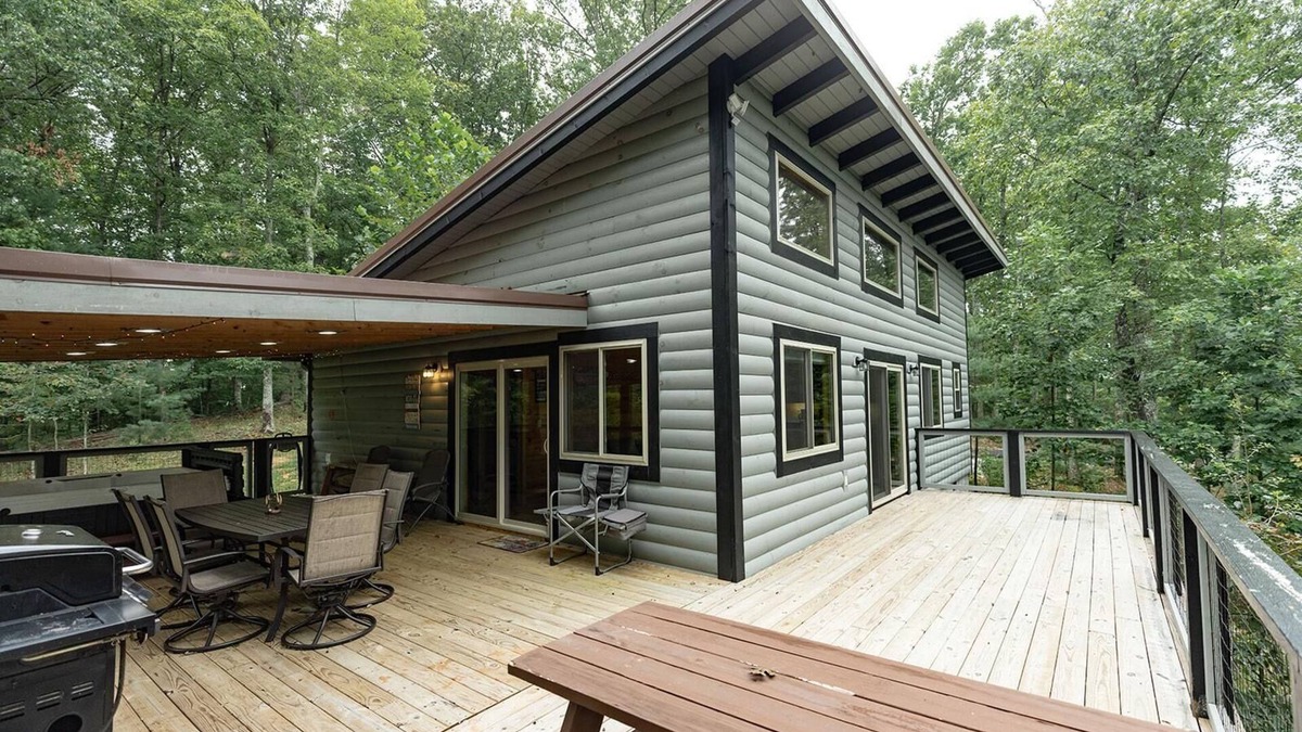 Zoe Cabin | Luxury mountain cabin