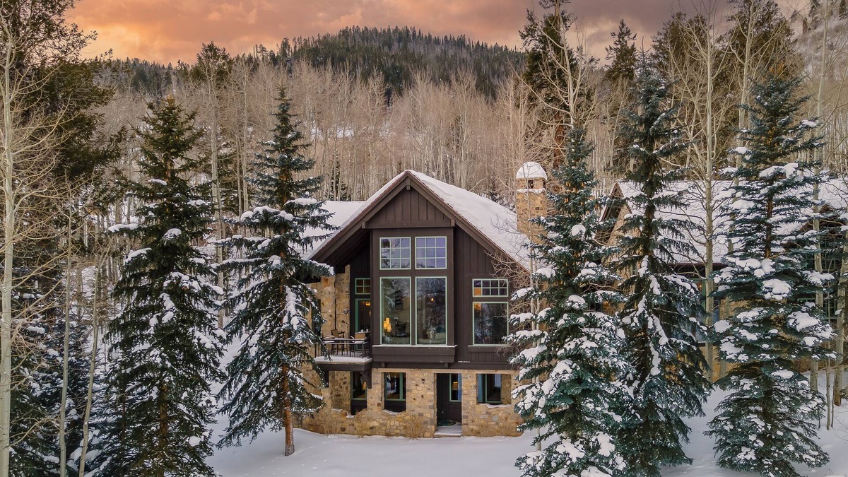 Cordillera House | Luxury Mountain Home + Hot Tub + Close to Golf/Nordic Skiing – Fortuna Lodge