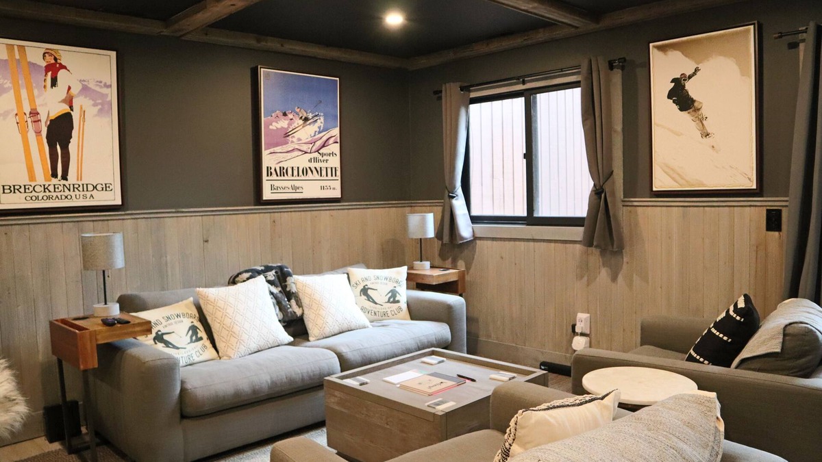 Vernon Condo | Luxury Mountain Retreat.Minutes from ski slopes,Water Park,Resort & scenic hikes